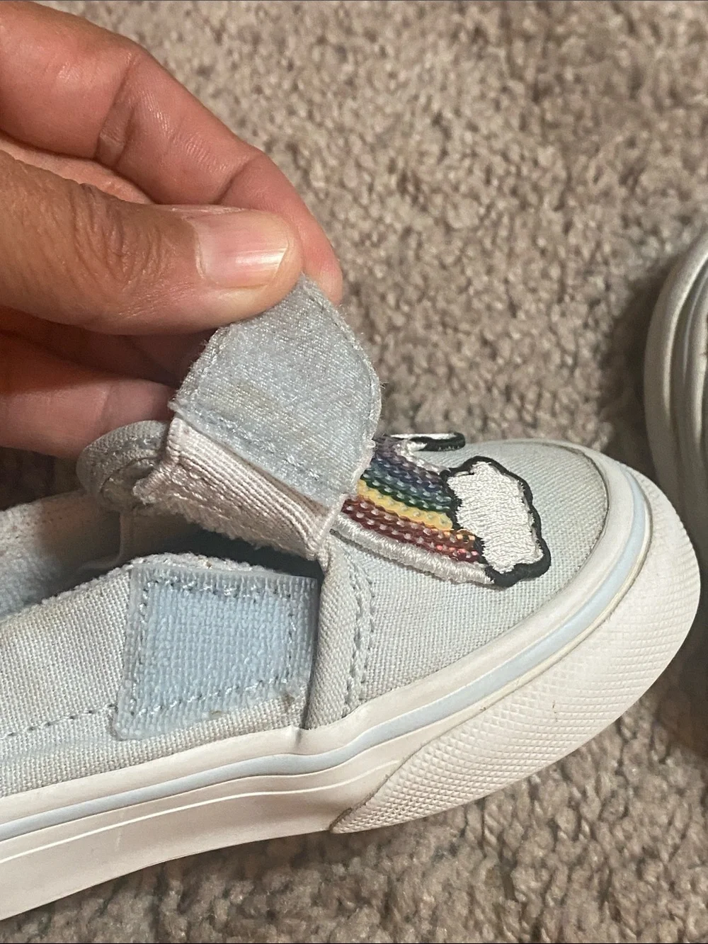 Vans Oldskool Kids White Slip-On Sneakers with Sequined Rainbow size 6 US